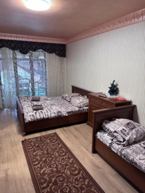 Отель біля озера